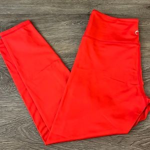 Red Zyia Light n tight leggings